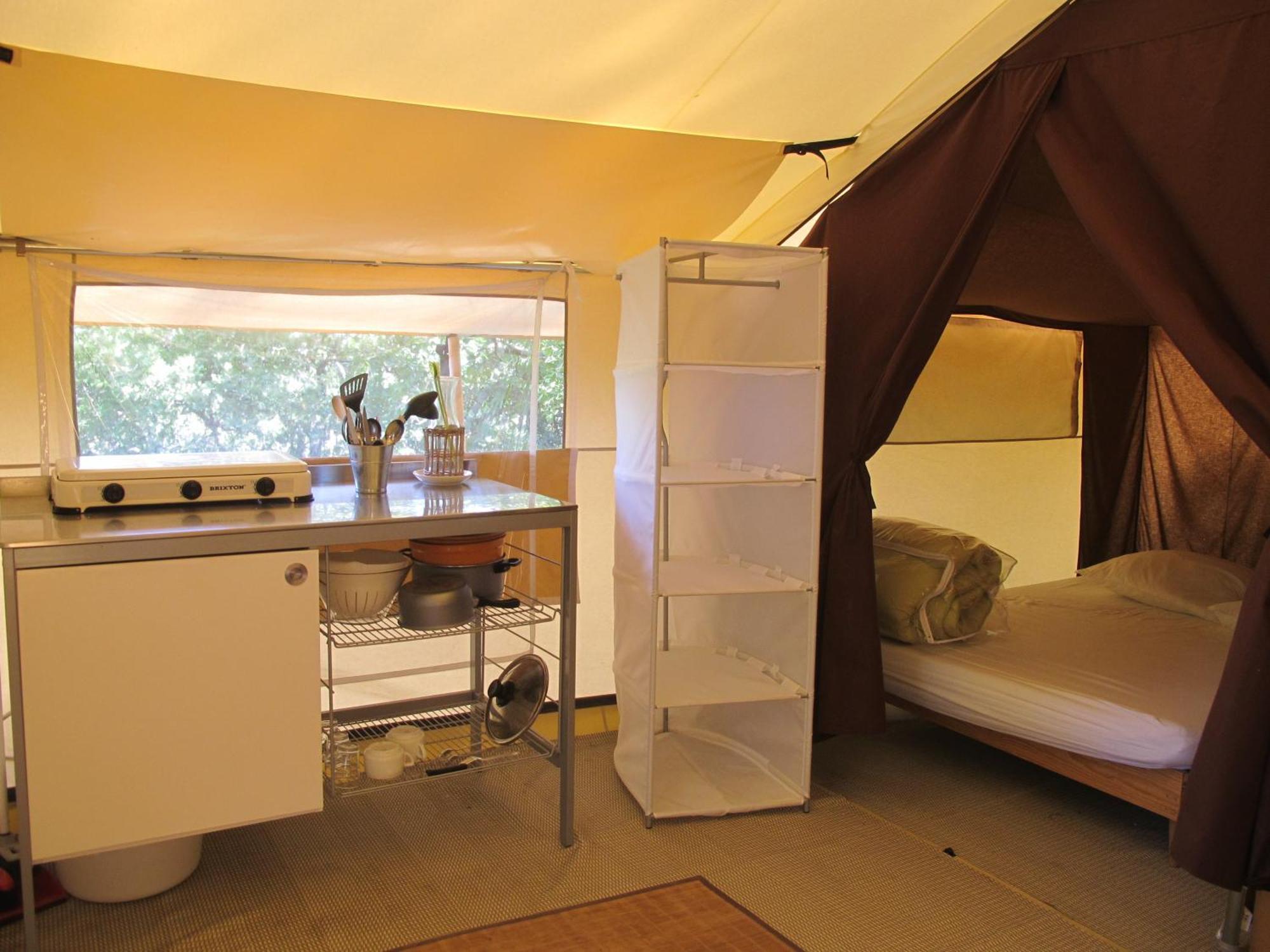 Camping La Grangeonne Эспаррон-де-Вердон Номер фото