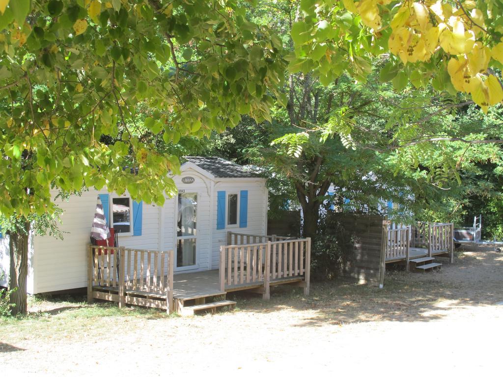 Camping La Grangeonne Эспаррон-де-Вердон Экстерьер фото